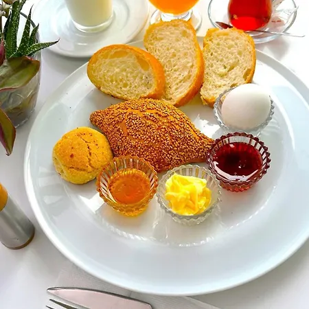 Ξενοδοχείο A Mem Of Royal Group Kaya Royal - 24 Coffees And Tea Are Free - Day Enjoy Coffees Or Tea With Sea View Terrace Κωνσταντινούπολη
